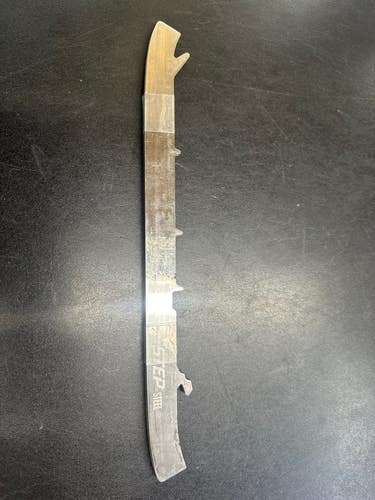 Step Steel ST EDGE (Used) Size 6 Goalie Steel