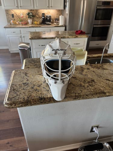 White Senior Large Bauer 950 Goalie Mask with white non cert Cat eye cage