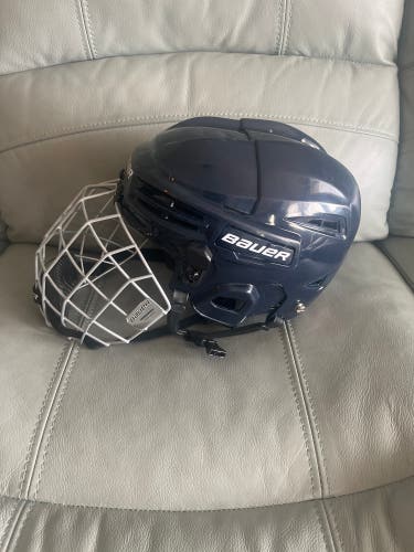 Small Bauer Prodigy Helmet (Used)