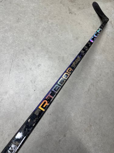 70 Flex P28 Senior CCM RibCor Trigger 9 Pro Left Hand Hockey Stick Pro Stock (Used)