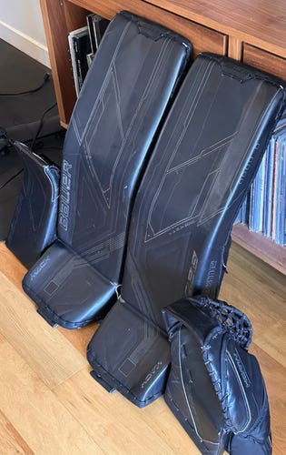 35" Bauer Mach Regular Goalie Full Set (Used)