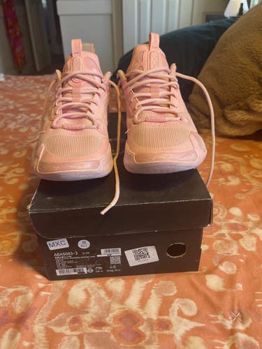 Li-Ning Way of Wade 10 Low Cherry Blossom Size 8