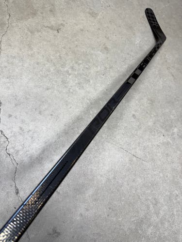 87 Flex P88M Senior Bauer Vapor Hyperlite Left Hand Hockey Stick Pro Stock (Used)