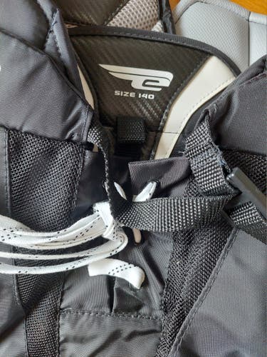 Junior Large Eagle Aero Pro Hockey Pants (New)