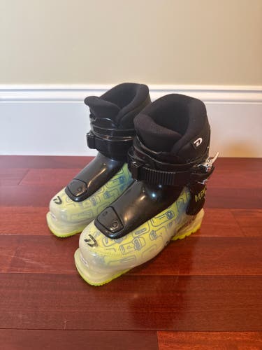 Dalbello Menace 1 Ski Boots (Used) Kids Ski Boots