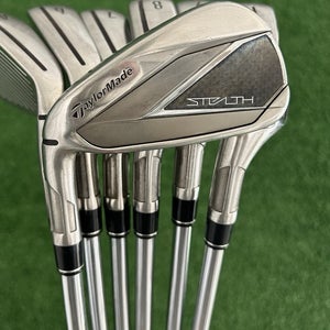 LH Taylormade Stealth Iron Set 4-P / KBS Max MT 85 Stiff