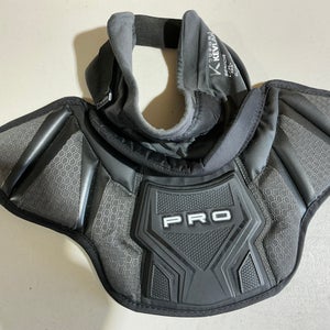 Bauer Pro Senior Goalie Neck Guard (New) 19574
