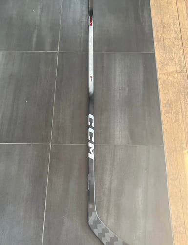Intermediate CCM JetSpeed FT8 Pro Left Hand Hockey Stick P28 65 Flex (New)