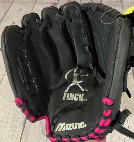 Mizuno SureFit Foam Finch Eleven Inch Ladies Softball Glove ParaShock Power Lock
