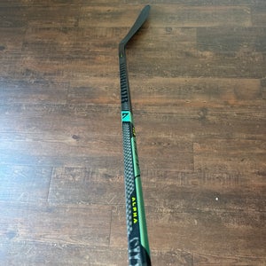 Warrior Alpha LX3 Pro Right Handed Hockey Stick P28 75 Flex