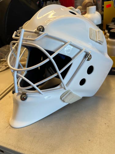 Senior med Large 2025 Goalie Mask Apex pro Carbon Elite