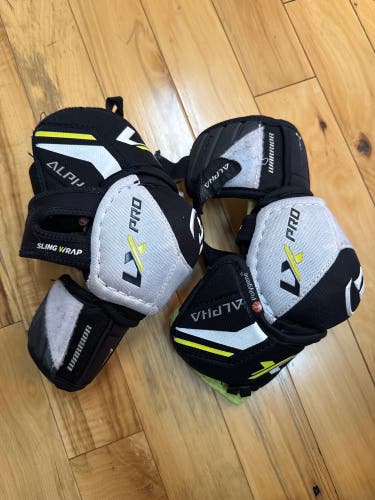 Junior Small Warrior Alpha LX Pro Elbow Pads (Used)