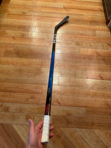 Senior CCM JetSpeed FT8 Pro Right Handed Hockey Stick P29 75 Flex