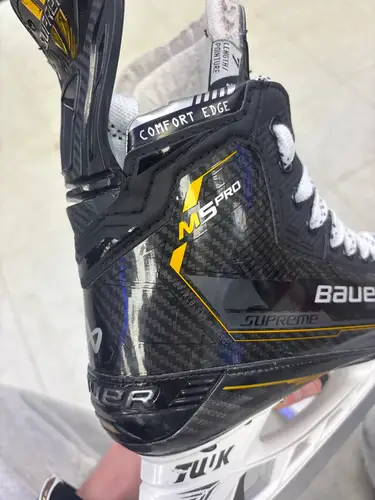 Bauer Supreme M5 Pro Hockey Skates 7.0 Fit 1