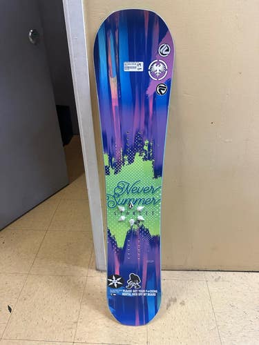 Never Summer Snowboard Without Bindings 119 cm (Used)