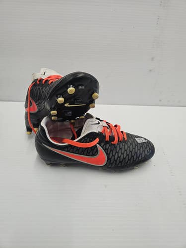 Nike (Used) Size M 6.5 (W 7.5) Red Cleats