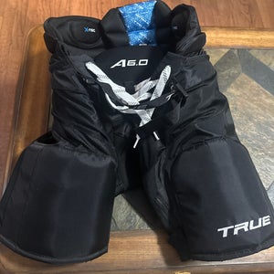 Men's Junior XL True A6.0 Hockey Pants (Used)