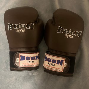 (Used) Boon BGVBR Classic Boxing Glove Brown & Black 10oz