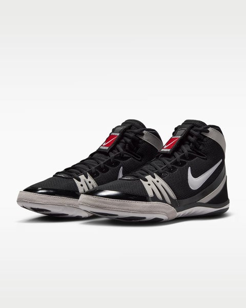 Nike Freek Black White Team Issued 316403-011 Wrestling Shoes Men’s Size 10 NWT