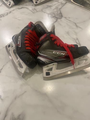 2019 CCM JetSpeed FT460 Hockey Goalie