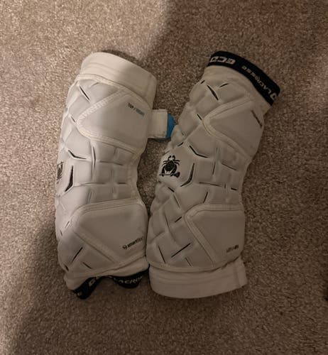 Small / Medium Youth ECD Echo Arm Pads (Used)