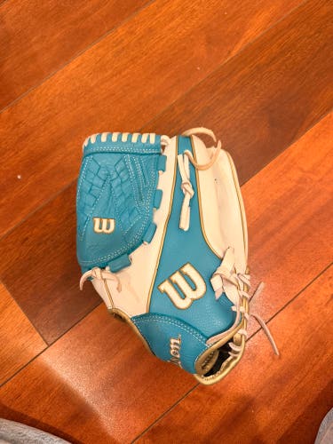 Wilson A500 LH Outfield Softball Glove 12.5" (Used)