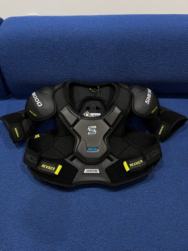 Sher-Wood Rekker Morph 1 Shoulder Pads — Large