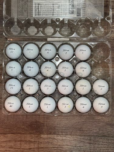 22 Titleist Pro V1 Golf Balls - 5A MINT CONDITION ONLY