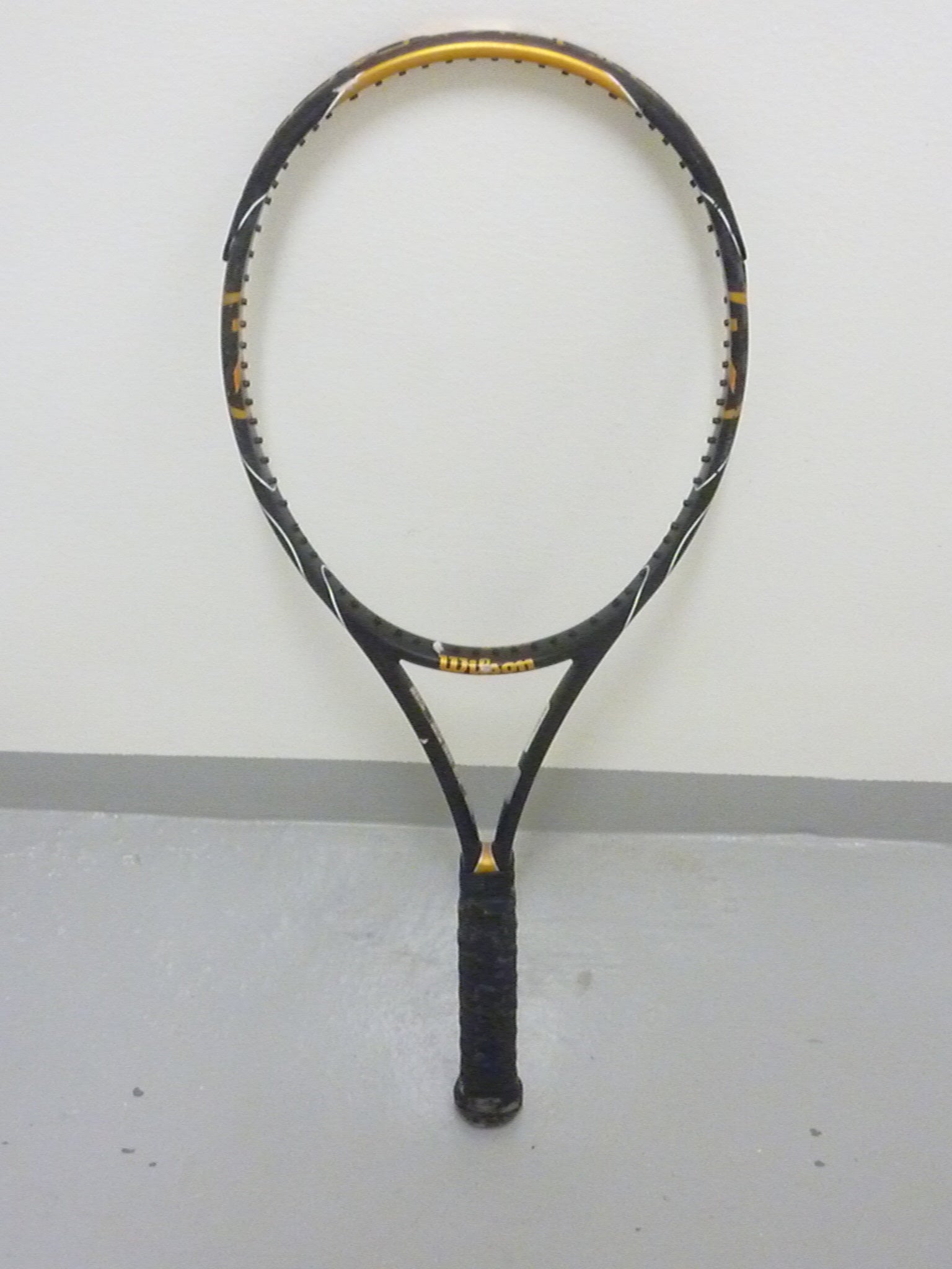Adult WILSON K FACTOR KBlade TOUR Tennis Racquet (Used