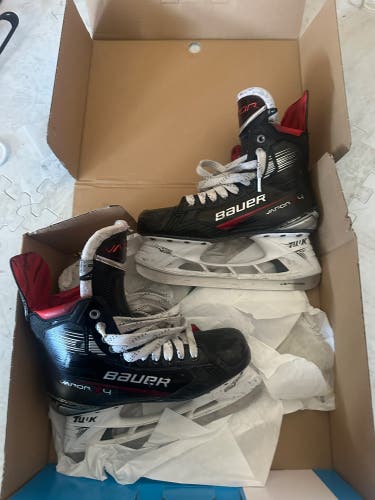 2023 Bauer Vapor X4 Hockey Skates 8 (Used)