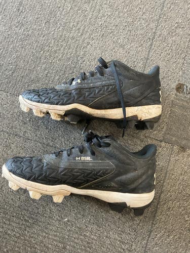 Used Under Armour BASBL BB/SB Cleats Black Junior 03 11614-S000232408