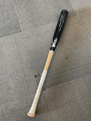 Used Victus V-CUT BB/SB Wood Bat 33" 11614-S000232386