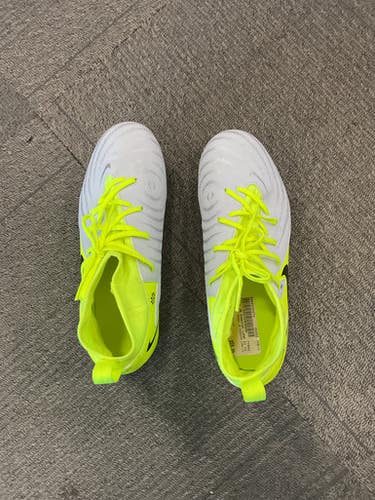 Used Nike JR PHANTOM LUNA II Soccer Cleats Optic Yellow Junior 05 11614-S000232674