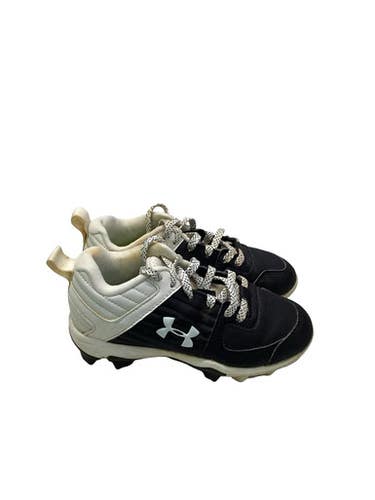 Used Under Armour LEAD OFF BB/SB Cleats Black And White Youth 12.0 11347-S000265427