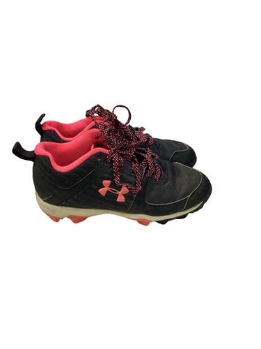 Used Under Armour LEADOFF BB/SB Cleats Black And Pink Youth 13.0 11347-S000265426