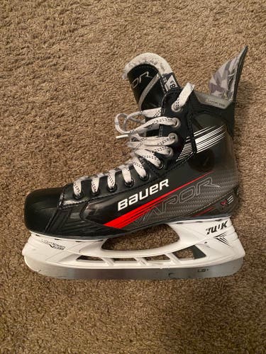 Black 2022 Bauer Vapor X3 Hockey Skates Extra Wide Width 8.5 (Used)