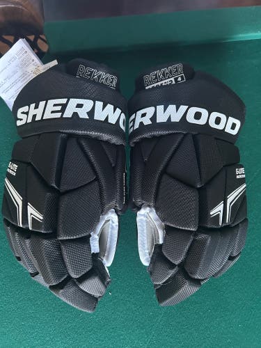 Sher-Wood Rekker Legend 4 Gloves 14" (New)