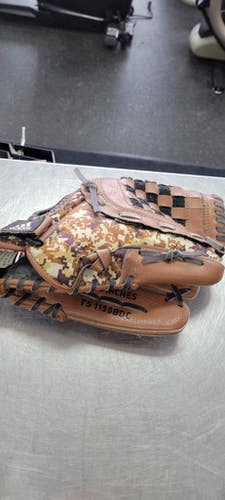 Used Adidas 11.5 BB/SB Glove RH Throw None 11 1/2" 11497-C000156118