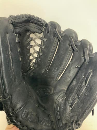 Used Wilson A450 BB/SB Glove RH Throw Black 12" 11823-S000037663