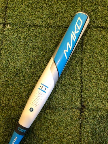 White 2016 Easton Mako Composite Bat (-11) Composite 21 oz 32" (Used)