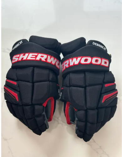 Sher-Wood Element One Gloves 13" Pro Stock Chicago Blackhawks