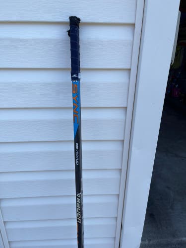 Junior Bauer Nexus Sync Right Handed Hockey Stick P28 50 Flex (Used)