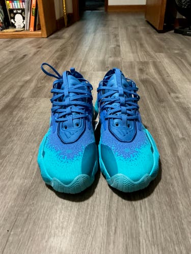 Men's Size M 10.0 (W 11.0) Adidas Trae Young 3 Shoes (New)