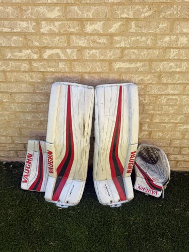 35" Custom made WHL Pro Stock - Vaughn SLR Pro Carbon Goalie Full Set  - WHL (Isaiah DiLaura) (Used)