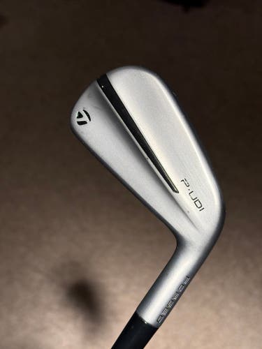 TaylorMade P790 udi 2 iron Right Handed Stiff Flex Graphite Shaft (Used)