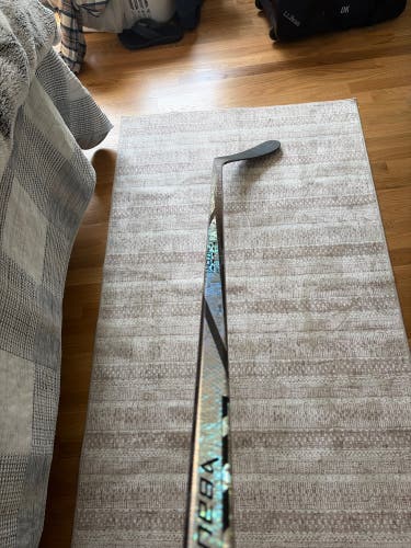 Senior Bauer Twitch Right Handed Hockey Stick P86 70 Flex Pro Stock (New)