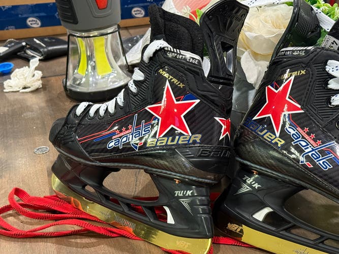 Black 2023 Bauer Supreme Matrix Hockey Skates Regular Width Size 4.5 (Used)