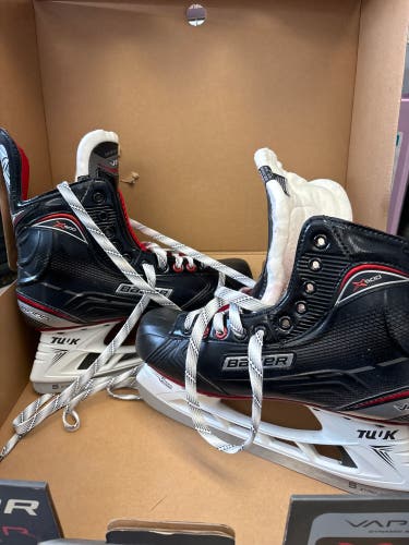 2017 Bauer Vapor X500 Hockey Skates Regular Width 9.5 (New)