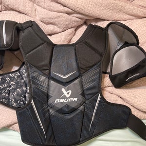 Large Senior Bauer X Shoulder Pads (New)