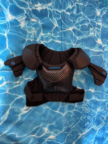 Small Youth Warrior Evo Rise Shoulder Pads (New)